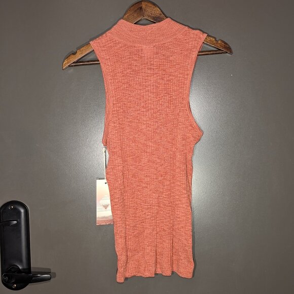 NWT Sun & Shadow Mock Neck Knit Tank, size XL - Picture 3 of 4